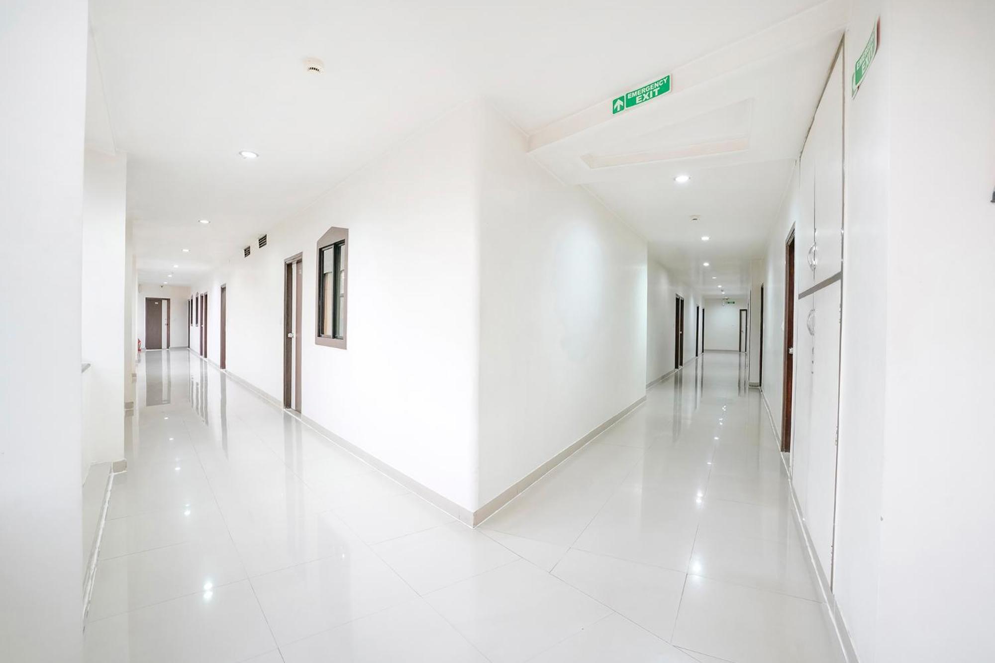 Fabhotel Skylon, Near Mahatma Mandir Gandhinagar Exteriör bild